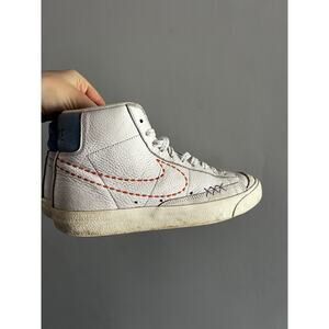 Nike Blazer Mid 77 Shoes Mens Size 9.5 White Embroidered Swoosh